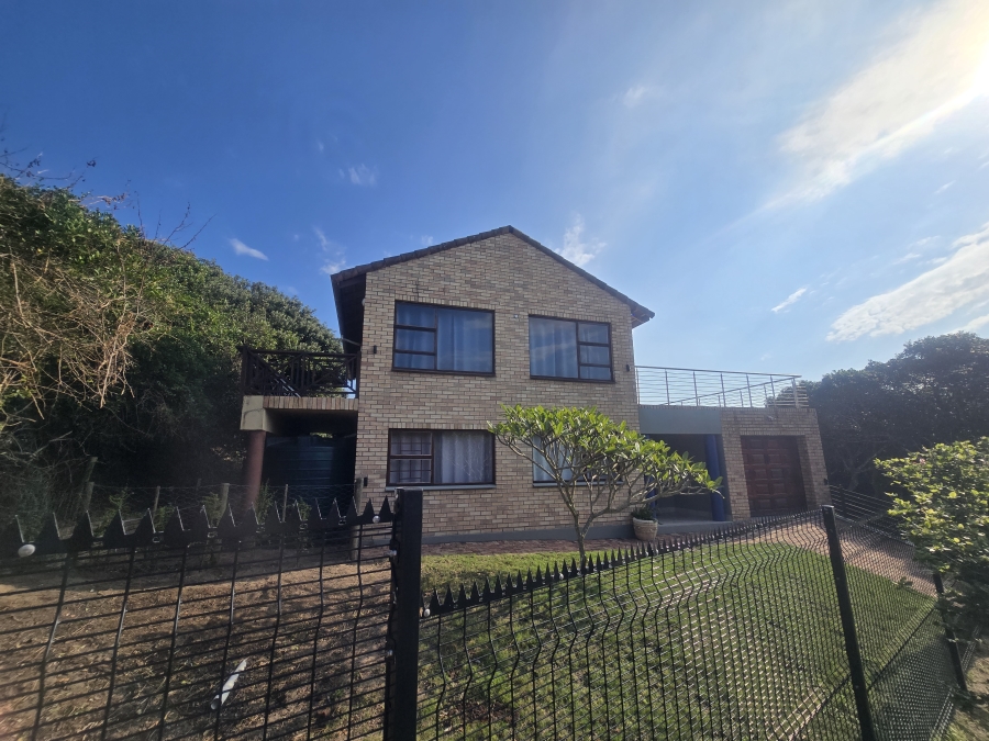 4 Bedroom Property for Sale in West Beach Eastern Cape